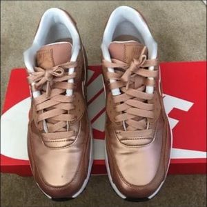 Nike air 90’s rose gold youth size 6.5/women’s 8.